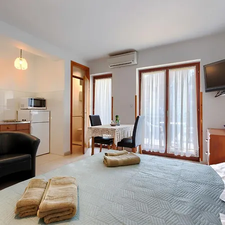 Alba - Roj157 By Interhome Rovinj