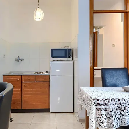 Alba - Roj157 By Interhome * Rovinj