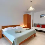 Alba-3 By Interhome Lejlighed Rovinj