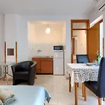 Alba-3 By Interhome Lejlighed