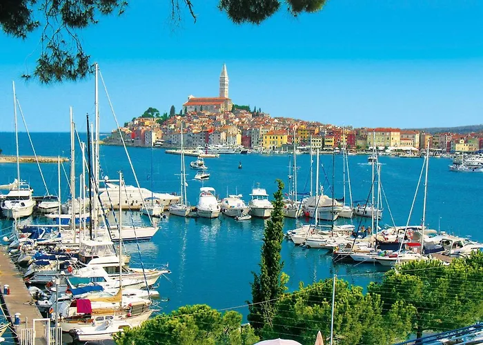 Apartamento Alba-3 By Interhome